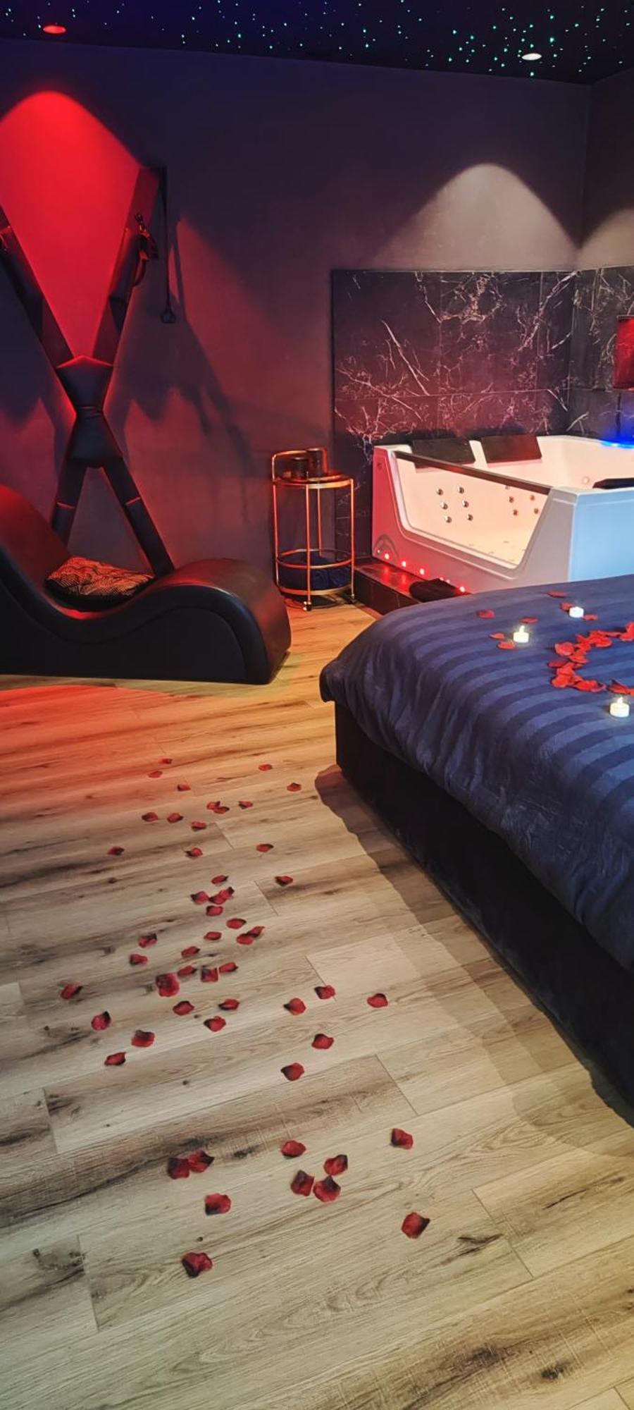 Loveroomxspa Bourg-Saint-Christophe 객실 사진